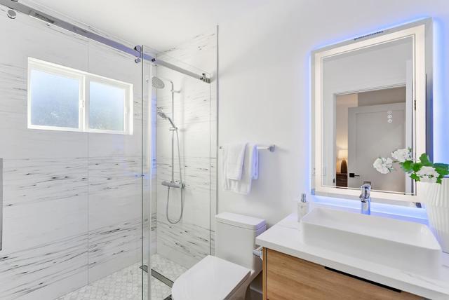 827 S Idaho Street, San Mateo CA: https://media.crmls.org/mediaz/60cc24f4-ff2c-4c91-a026-69fa3e22eb08.jpg