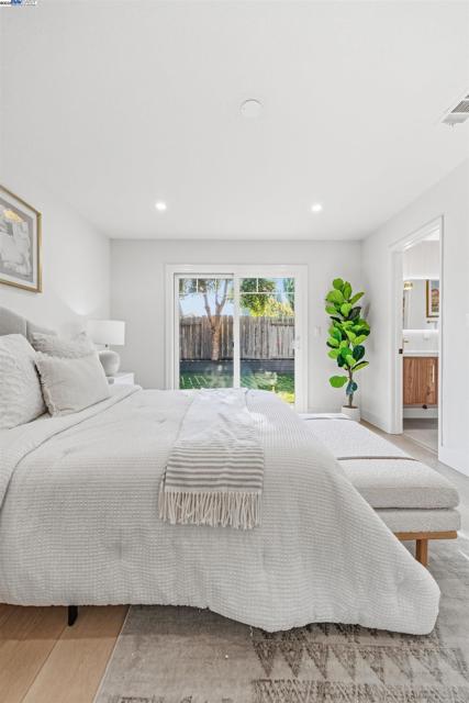 3790 Ruskin Pl, Fremont CA: https://media.crmls.org/mediaz/60cc518d-b789-4d3a-a3da-63bc1c91158e.jpg