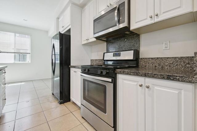 141 Eureka Place, Upland CA: https://media.crmls.org/mediaz/60ccb8a6-8b30-4737-a17e-578df608fa00.jpg