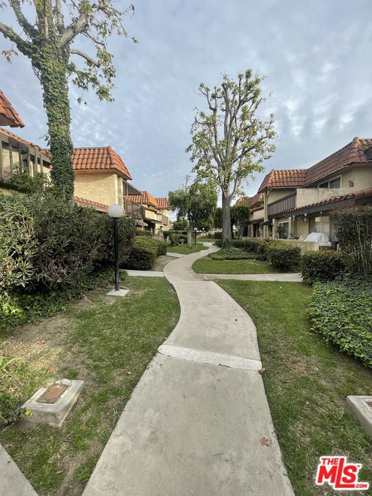 https://media.crmls.org/mediaz/60ccc0ac-b49f-451d-a328-d229ca0a0fbc.jpg?preset=X-Large