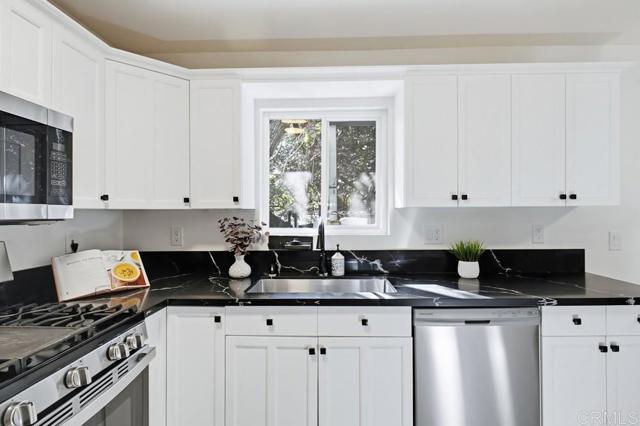 Detail Gallery Image 35 of 65 For 4421 Tremont #27,  San Diego,  CA 92102 - 3 Beds | 2 Baths