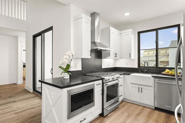 Detail Gallery Image 18 of 42 For 1303 Bergamo #201,  Encinitas,  CA 92024 - 2 Beds | 1/1 Baths