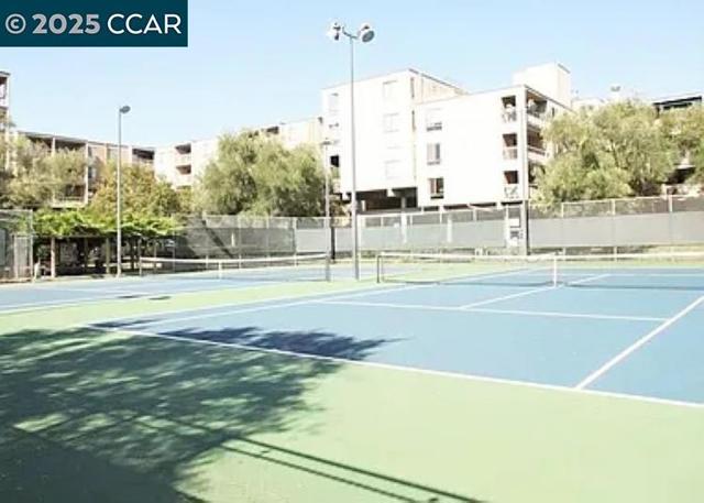 310 N Civic Drive, Walnut Creek CA: https://media.crmls.org/mediaz/60cdc0c3-a0e9-4591-85fb-ec141cd2eb12.jpg
