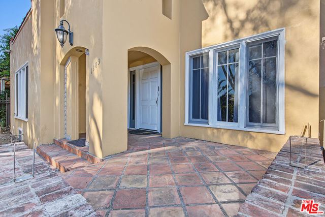 1283 South WINDSOR photo 4
