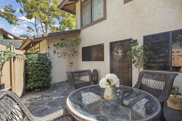 644 Thoreau Lane, Ventura CA: https://media.crmls.org/mediaz/60cf20c2-a476-4450-9fb8-81cf891bd2b8.jpg
