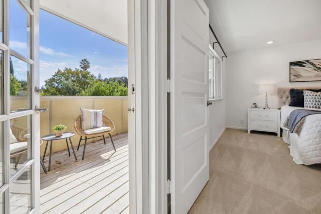 64 Los Altos Square, Los Altos CA: https://media.crmls.org/mediaz/60cfd217-e9fd-4887-9eab-30e230bb2071.jpg