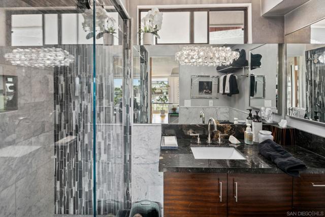 1694 Torrance St, San Diego CA: https://media.crmls.org/mediaz/60d04a2b-4d76-409f-a7a0-7138b6656d24.jpg
