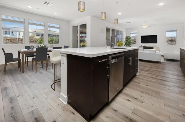 9008 Trailridge Ave, Santee CA: https://media.crmls.org/mediaz/60d0c192-0f7c-4950-bc03-dd0094b8541f.jpg