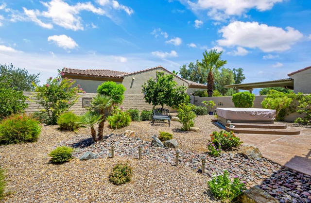 81662 Corte Valdemoro, Indio CA: https://media.crmls.org/mediaz/60d0cff4-6130-4d70-baa5-b7c12ae51c24.jpg