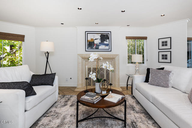 Detail Gallery Image 15 of 52 For 1038 Oban Dr, Los Angeles,  CA 90065 - 4 Beds | 3 Baths