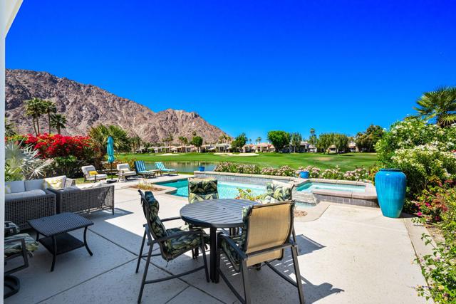 54580 Tanglewood, La Quinta CA: https://media.crmls.org/mediaz/60d15197-e229-466b-ab0a-52500d3374c1.jpg