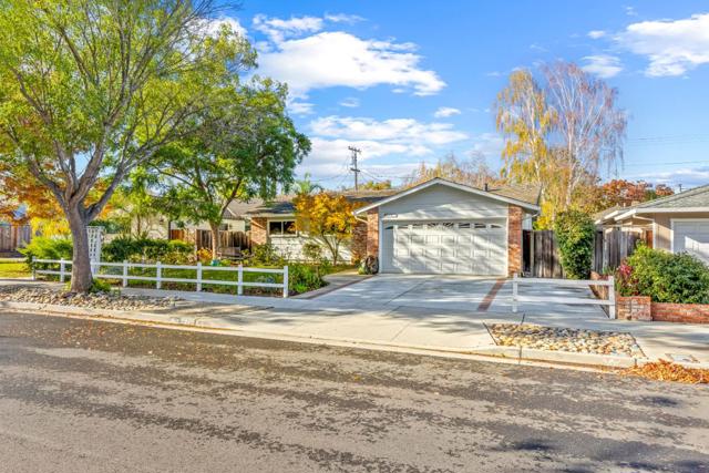 5347 Garwood Drive, San Jose CA: https://media.crmls.org/mediaz/60d15538-b3ec-431d-b7fc-2d222052d6c6.jpg