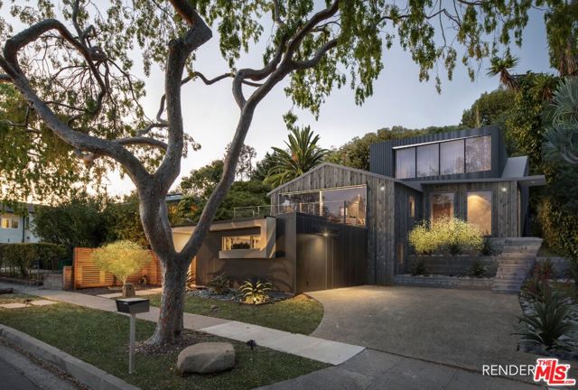 1274 San Miguel Avenue, Santa Barbara CA: https://media.crmls.org/mediaz/60d2521c-8028-4c02-90e9-e91147486f07.jpg