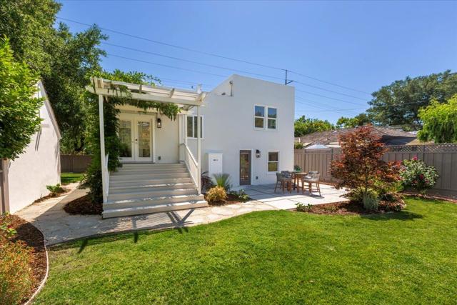 1555 Alma Street, Palo Alto CA: https://media.crmls.org/mediaz/60d3b6a7-d989-481a-94a3-909dc49ad001.jpg