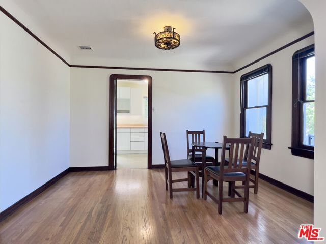 2416 Teviot Street, Los Angeles CA: https://media.crmls.org/mediaz/60d3cab0-de73-4652-8a36-210f07ed3ac6.jpg