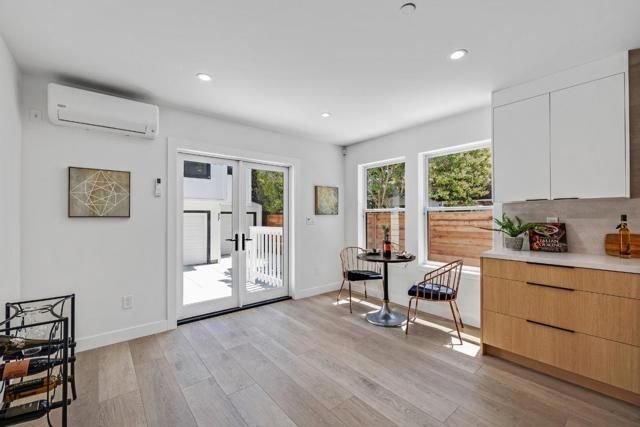 35 Arch Street, Redwood City CA: https://media.crmls.org/mediaz/60d40974-2805-452c-8abe-44f255ed58ef.jpg