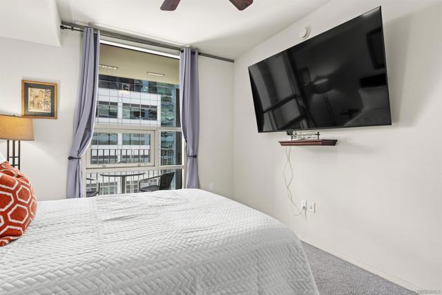 321 10th Ave, San Diego CA: https://media.crmls.org/mediaz/60d409b9-3f3f-4541-9ff7-b664702fb504.jpg
