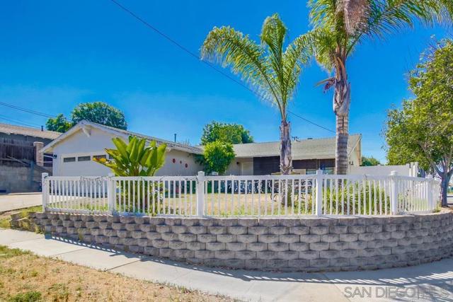 6398 Badger Lake Ave, San Diego CA: https://media.crmls.org/mediaz/60d49362-76b7-46af-b82f-70020270b5b6.jpg