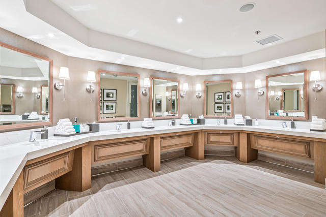 107 Tanglewood Trail, Palm Desert CA: https://media.crmls.org/mediaz/60d4e01e-4f60-42b6-ad9f-d27b2017751e.jpg