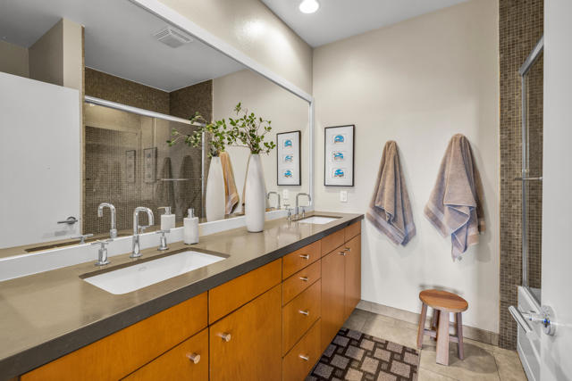 1028 E Palm Canyon Drive #207, Palm Springs, CA 92264