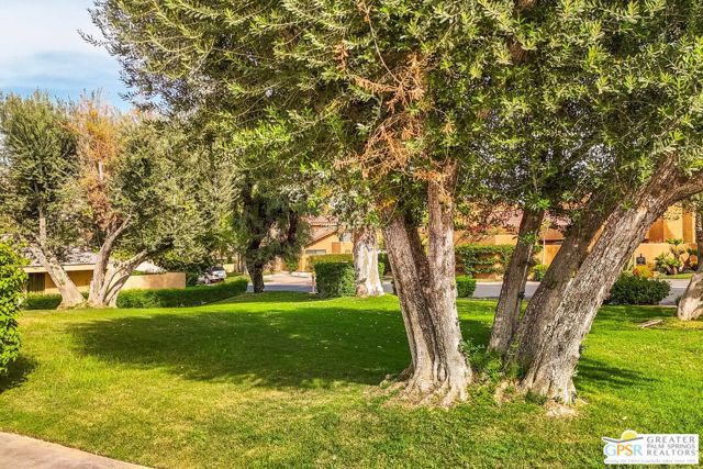 48940 Phlox Place, Palm Desert, California 92260, 2 Bedrooms Bedrooms, ,2 BathroomsBathrooms,Condominium,For Sale,Phlox,24400569