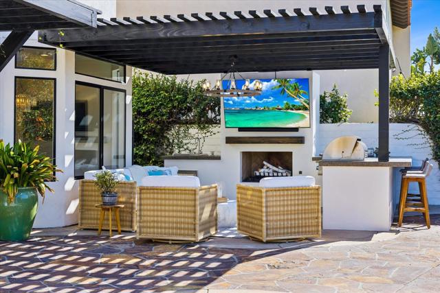 Detail Gallery Image 8 of 69 For 4939 Concannon Ct, San Diego,  CA 92130 - 6 Beds | 5 Baths