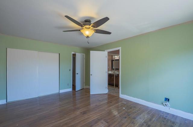 9375 Bur Oak Place, Salinas CA: https://media.crmls.org/mediaz/60d60a7e-f814-45e6-9659-a95caa99f330.jpg