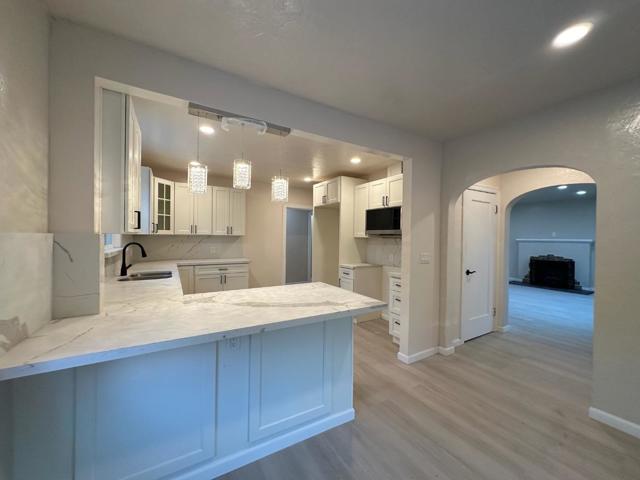 Image 3 of 36 For 121 Bella Vista Way