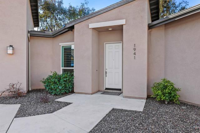 1941 Estancia Place, Escondido CA: https://media.crmls.org/mediaz/60d6fd37-e121-4eab-86cd-ae9cbb13a323.jpg