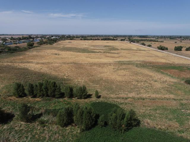 0 Tranquility Bay Road, Knightsen CA: https://media.crmls.org/mediaz/60d75ba4-4fd9-41d0-bafd-638c5ba21a4a.jpg