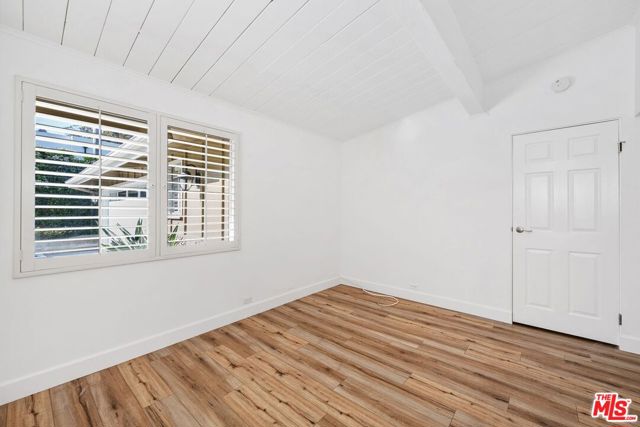 1224 El Hito Circle, Pacific Palisades CA: https://media.crmls.org/mediaz/60d7a075-ec03-45cd-8b0e-125e50867330.jpg