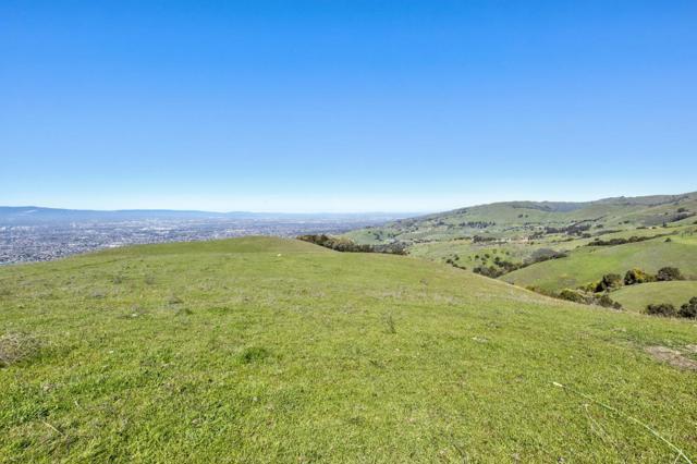 0 Bella Madeira Lane, San Jose CA: https://media.crmls.org/mediaz/60d7de80-7a76-4d47-b3dc-d4022d988d0b.jpg