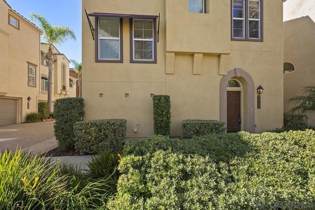 2788 Villas Way, San Diego CA: https://media.crmls.org/mediaz/60da18db-e9d4-4134-b562-1fbd69688e33.jpg
