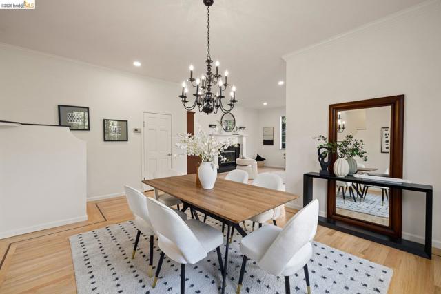 Image 5 of 59 For 6975 Charing Cross Rd