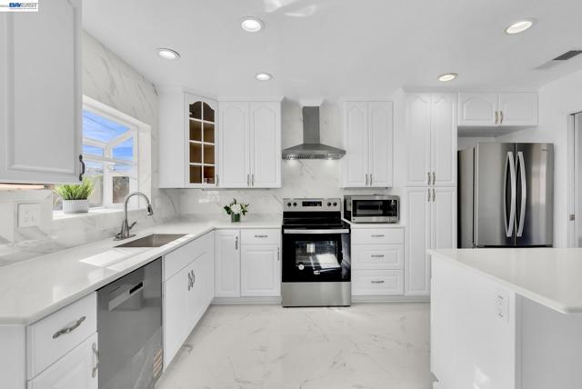 Image 11 of 43 For 1532 Kooser Rd