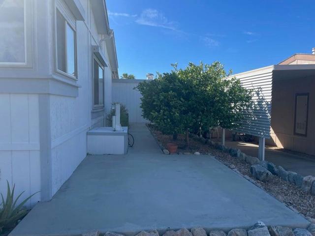 74711 Dillon Road, Desert Hot Springs CA: https://media.crmls.org/mediaz/60daf623-6ebf-455e-9953-b27c4cf978a1.jpg