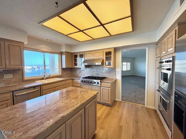 4249 Harbour Island Lane, Oxnard CA: https://media.crmls.org/mediaz/60db6184-2a5e-4928-bedb-bdfb2f34a0af.jpg