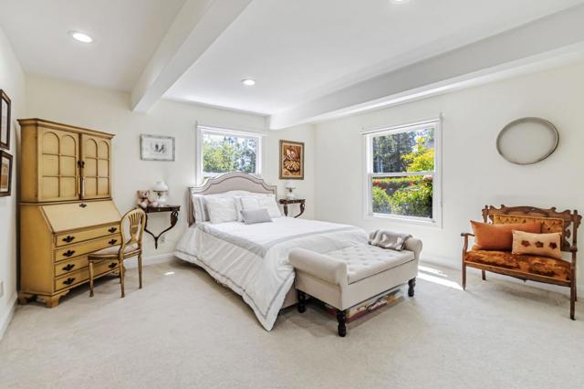 12308 Crayside Lane, Saratoga CA: https://media.crmls.org/mediaz/60dbbdc6-7a46-4854-86a4-76975ecdacd4.jpg