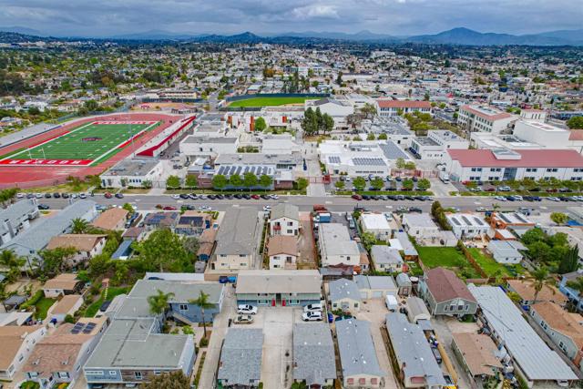 4410 12 Highland Ave, San Diego CA: https://media.crmls.org/mediaz/60dc20d8-c2a5-4ac4-9d58-a40ecea58dcb.jpg