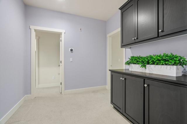 2560 Saffron Way, Mountain View CA: https://media.crmls.org/mediaz/60dc8bbb-aa1f-44dc-9811-ecafa6374a81.jpg