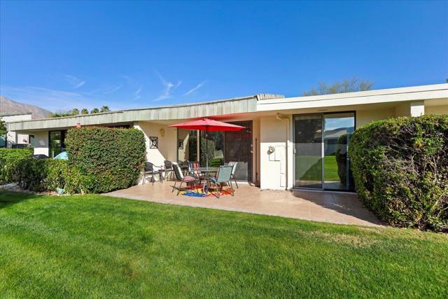 1711 Grand Bahama Drive W, Palm Springs, CA 92264