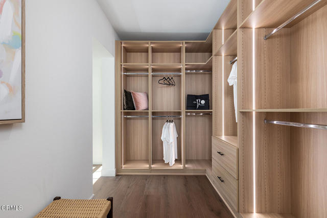 Detail Gallery Image 28 of 46 For 2345 Orange Cove Ave, La Crescenta,  CA 91214 - 5 Beds | 4/1 Baths