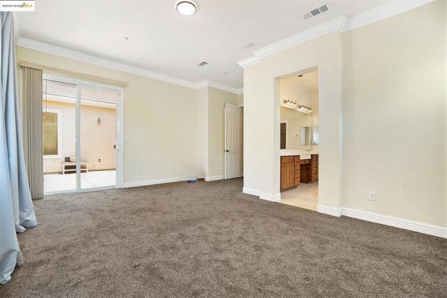 1839 Elizabeth Way, Brentwood CA: https://media.crmls.org/mediaz/60dfb65a-2a36-457d-937f-383ac9389166.jpg