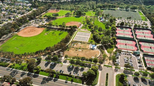 1217 BELLEFLOWER RD, Carlsbad CA: https://media.crmls.org/mediaz/60e0d7cf-6718-4ccb-92b6-51e29b9a37b5.jpg