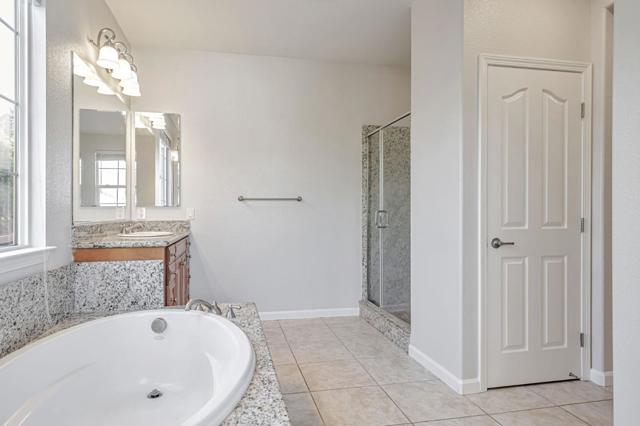 184 S Sonrisa Street, Mountain House CA: https://media.crmls.org/mediaz/60e1923d-0269-4bc9-97c7-97d03e9aed53.jpg