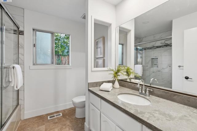 2129 Youngs Ct, Walnut Creek CA: https://media.crmls.org/mediaz/60e37fda-a49e-40dd-909d-1efc7a28ef58.jpg
