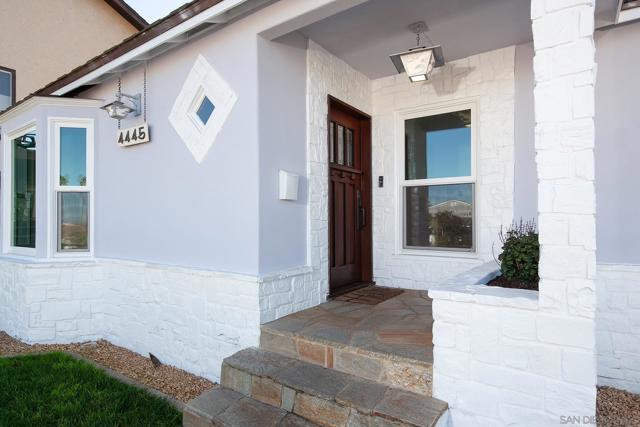 4445 Coronado Ave, San Diego CA: https://media.crmls.org/mediaz/60e41d06-5fb0-4ea8-9f35-a8f35b0f15ed.jpg