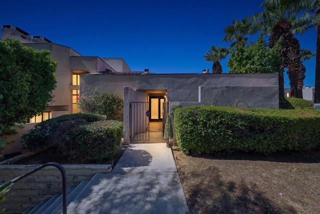 464 Village Square E, Palm Springs, CA 92262