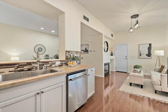 896 Towne Drive, Milpitas CA: https://media.crmls.org/mediaz/60e44e14-bdf8-4757-8ec7-93d8816f453d.jpg