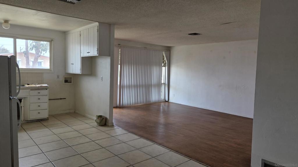 5020 Frink Avenue - photo 5